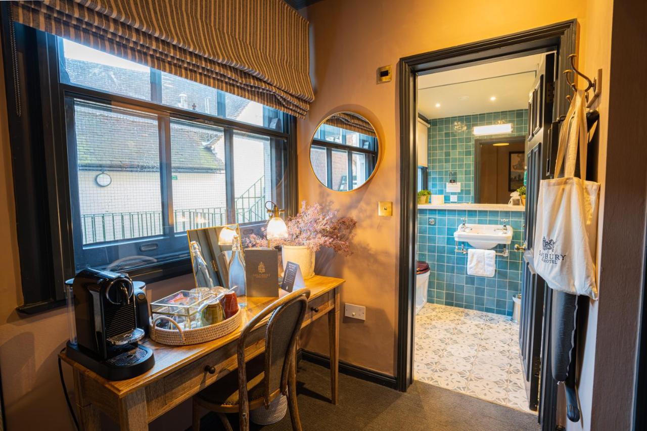 Salisbury Arms 3*