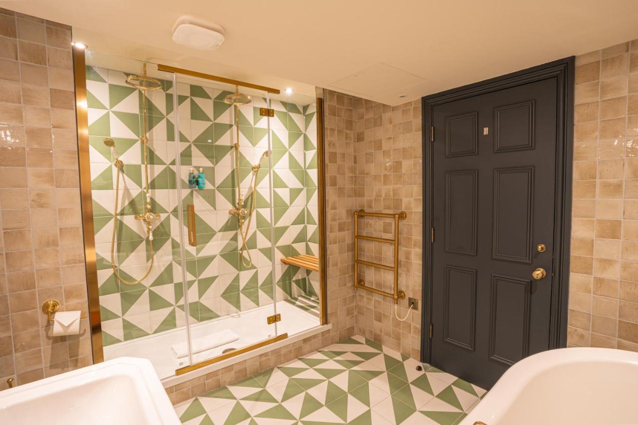 Salisbury Arms 3* Hertford