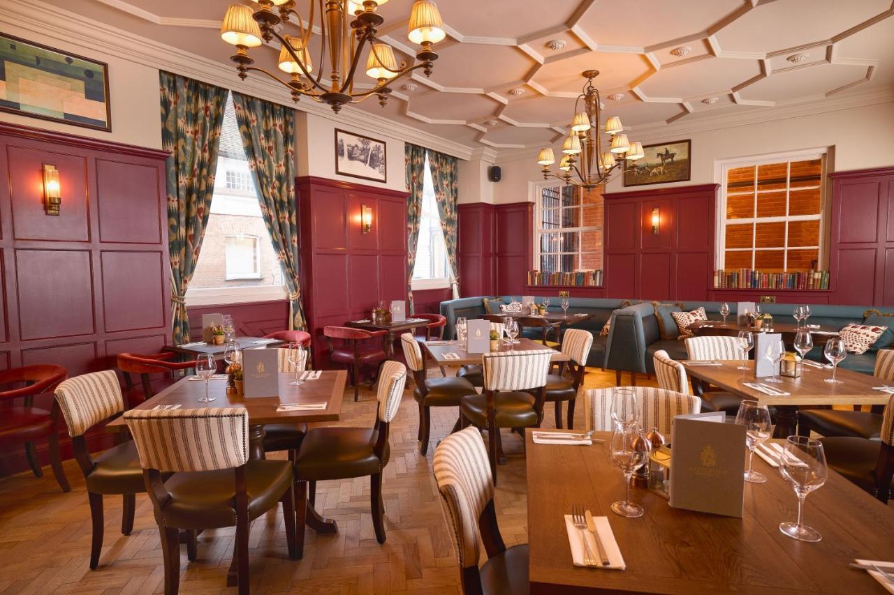 Salisbury Arms Hotel 3*